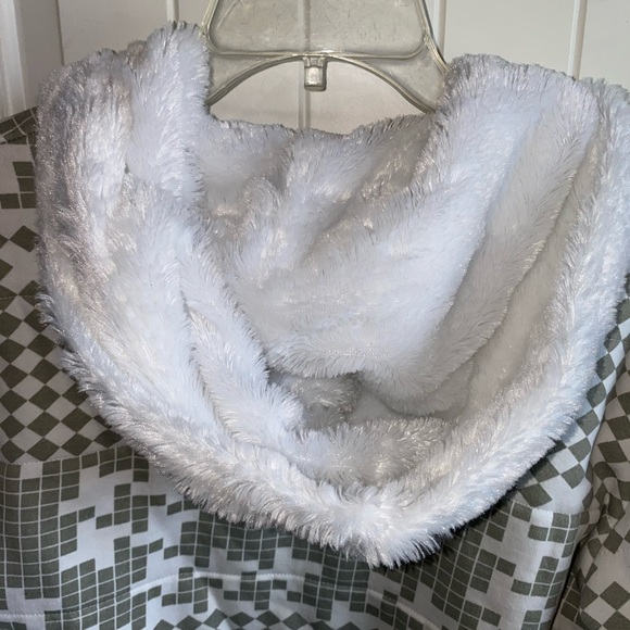 Fox Girls Fur Jacket Zip Up Hoodie Large - Picture 14 of 16